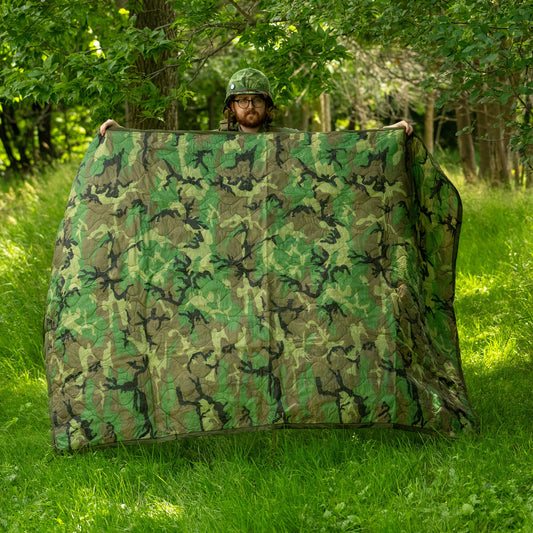 BLANKETS: Unissued USGI M81 Woodland Poncho Liner/Woobie