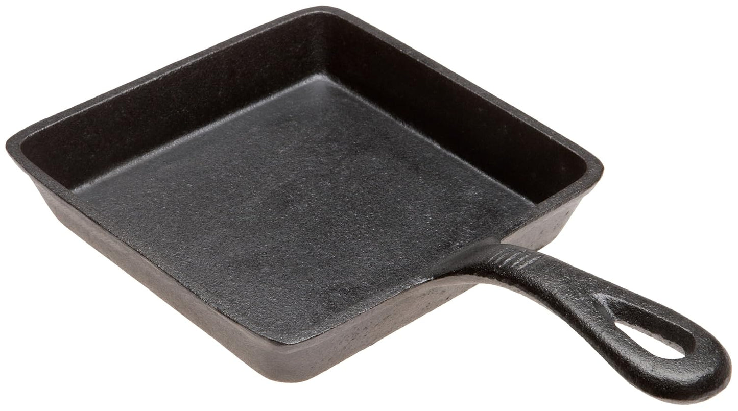 MADE IN USA
&nbsp;Cast Iron Cookware by Old Mountain
Cast Iron cookware is Pre-Seasoned

Durable, Rustic Cast Iron manufactured in America
&nbsp;Indoor Outdoor Cookware